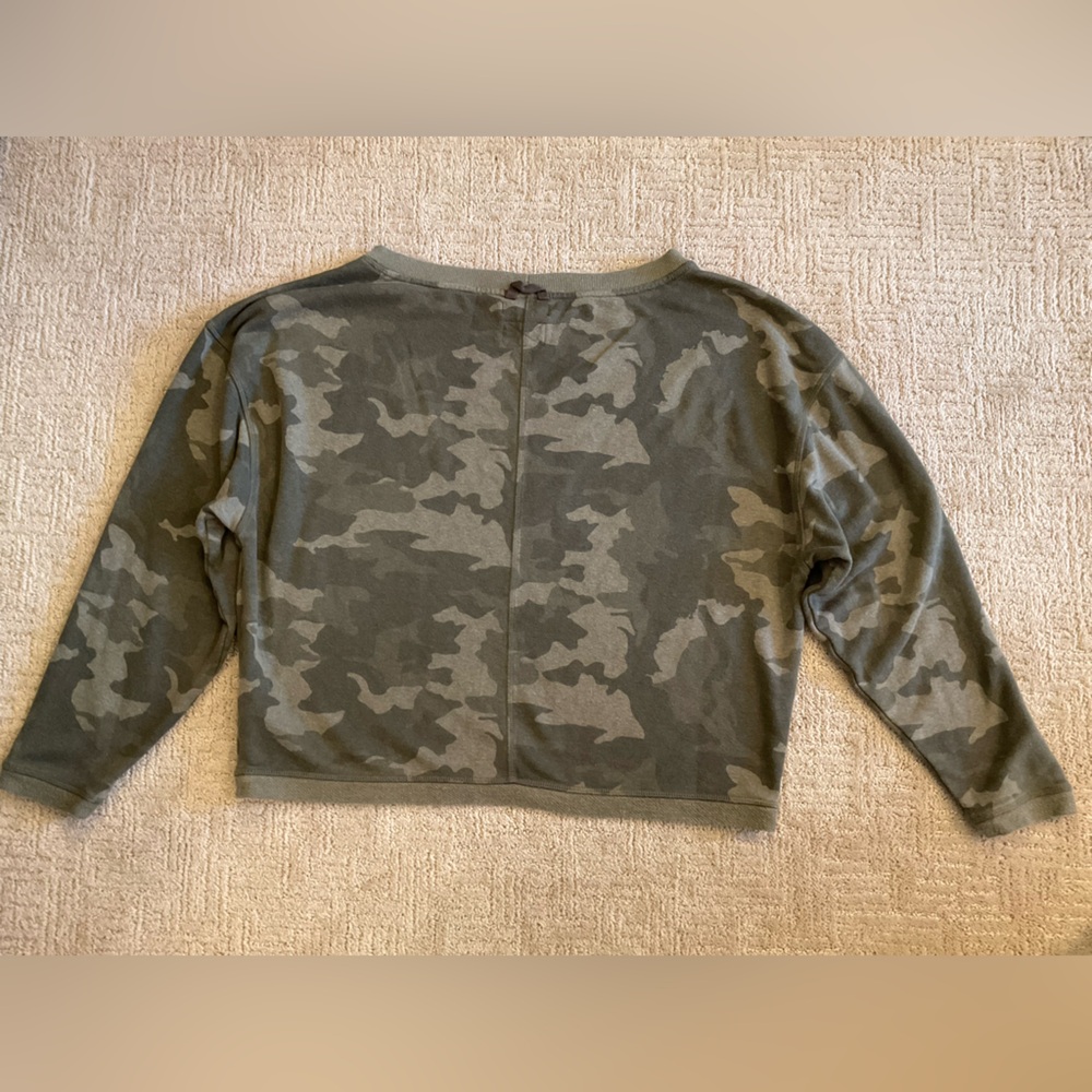 🌿🍂 Prana Cozy Up Polmale Camo Sweatshirt Oversized M Soft Hemp Blend EUC - Picture 3 of 12